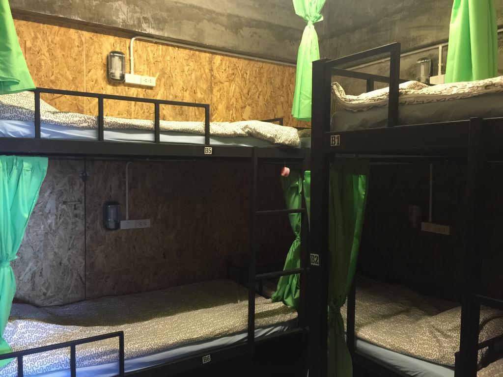 Hometown Hostel Samut Songkhram Værelse billede