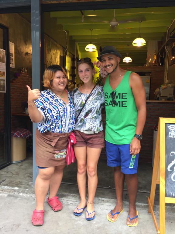 Hometown Hostel Samut Songkhram Eksteriør billede